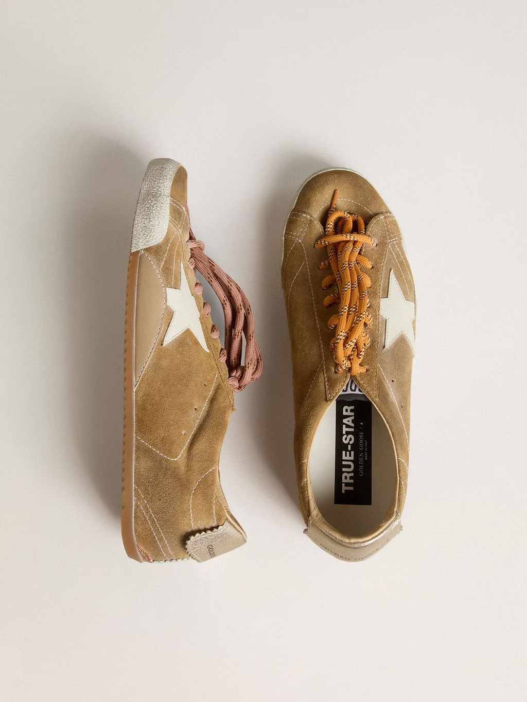 True-Star Donna in suede color tabacco con stella bianca e talloncino platino