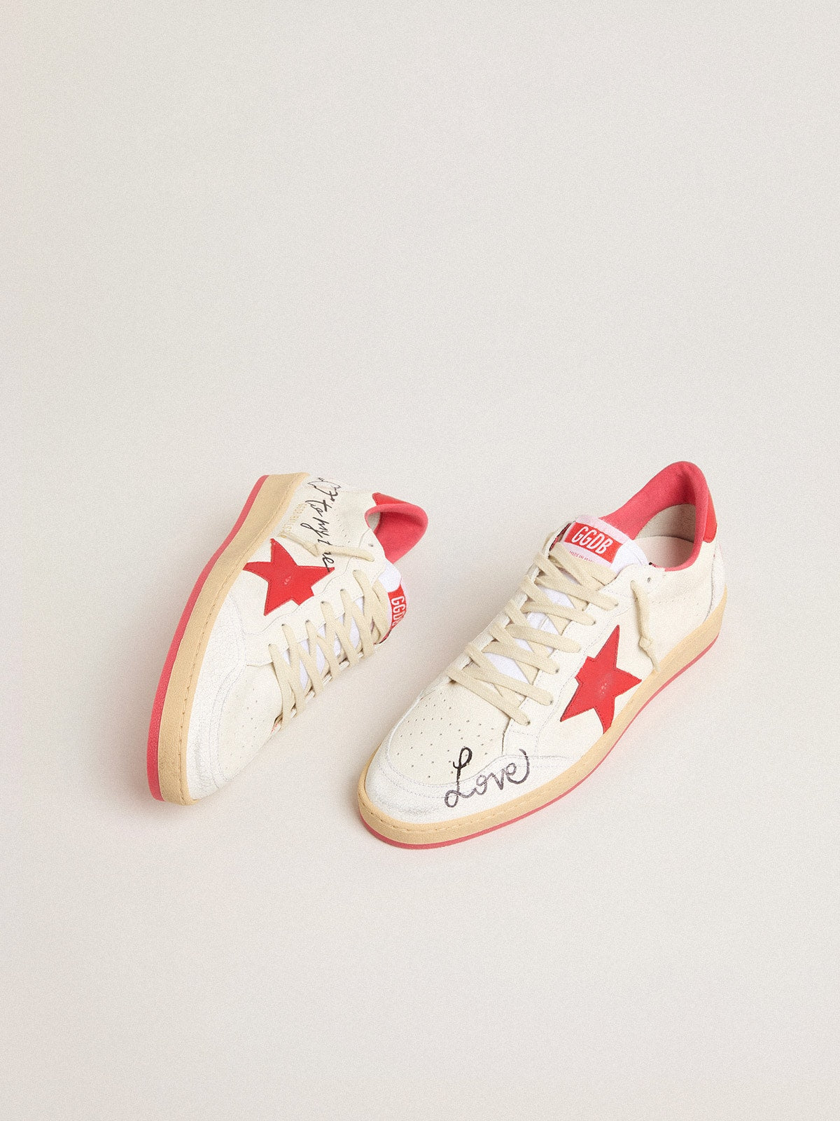 Sneakers Ball Star da uomo in pelle bianca con stella e talloncino rossi