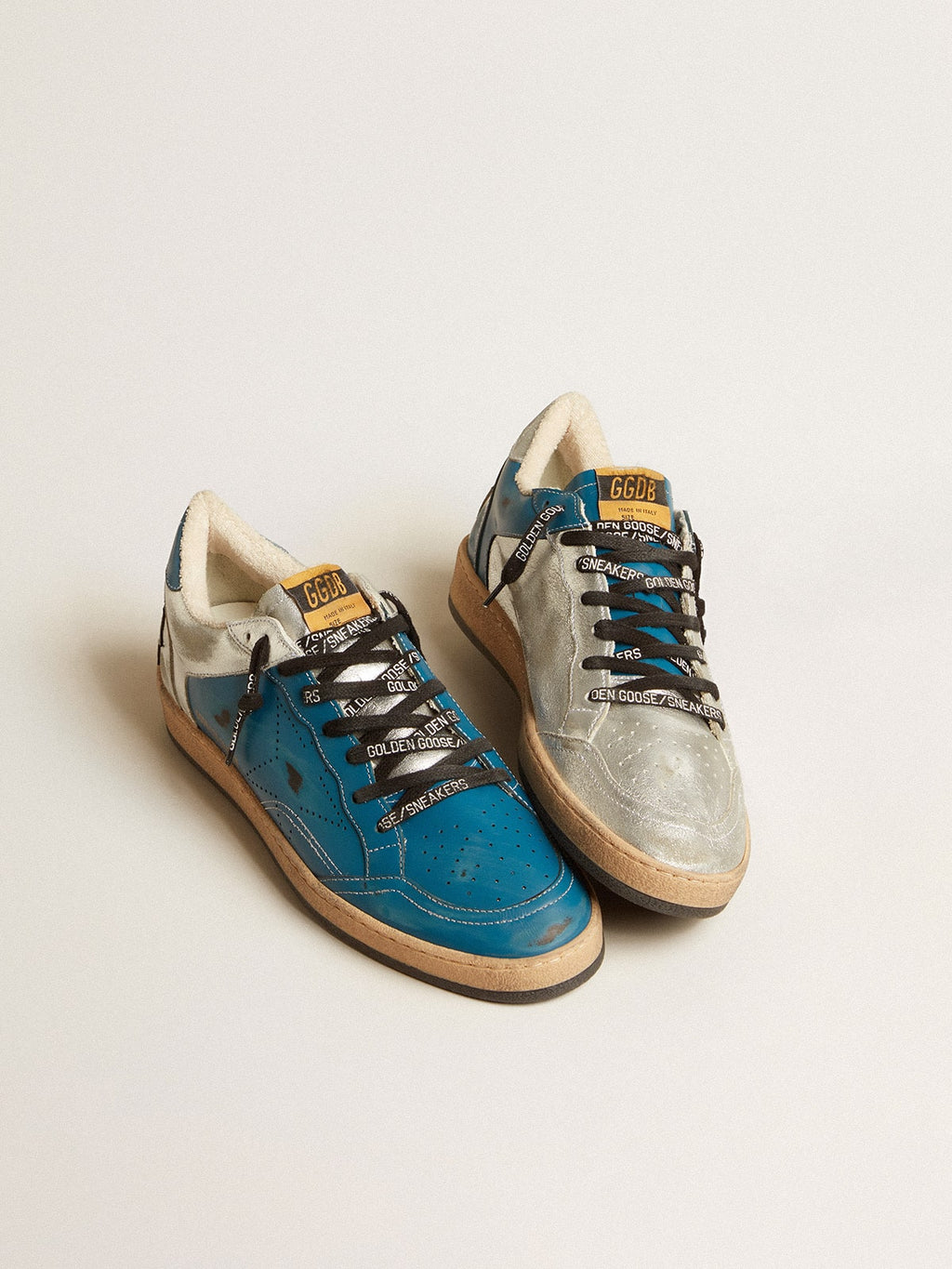 Ball Star LAB in glossy blue and silver leather with perforated star
